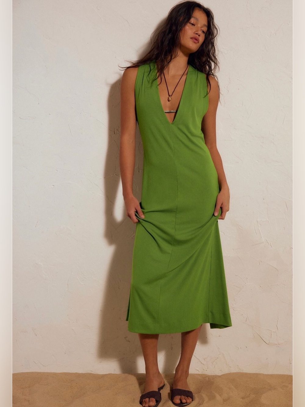 Good feels rose midi dress $70 NWT sways of palm